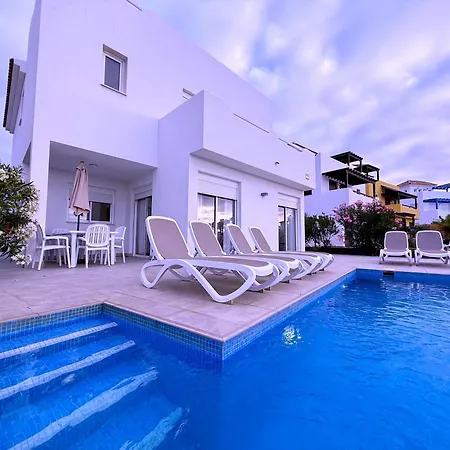 Βίλα 9- Mister Nine