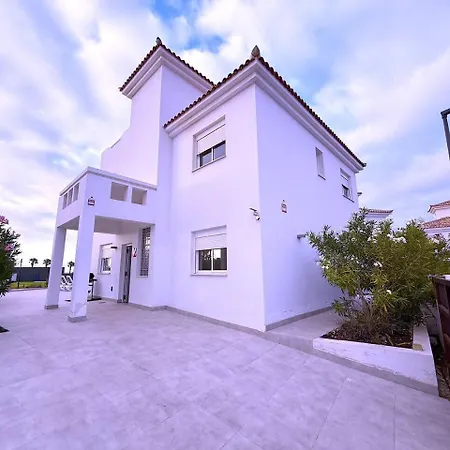 Βίλα 9- Mister Nine *