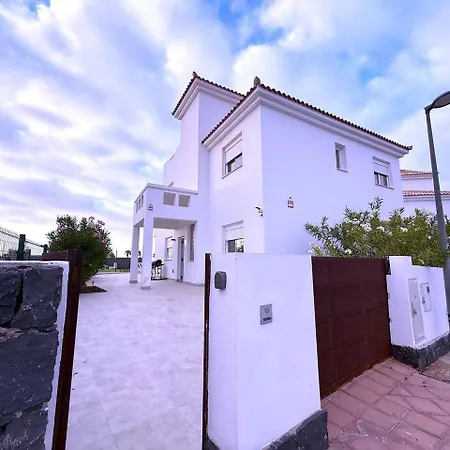 9- Mister Nine Βίλα *