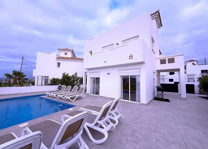 Vila 9- Mister Nine *