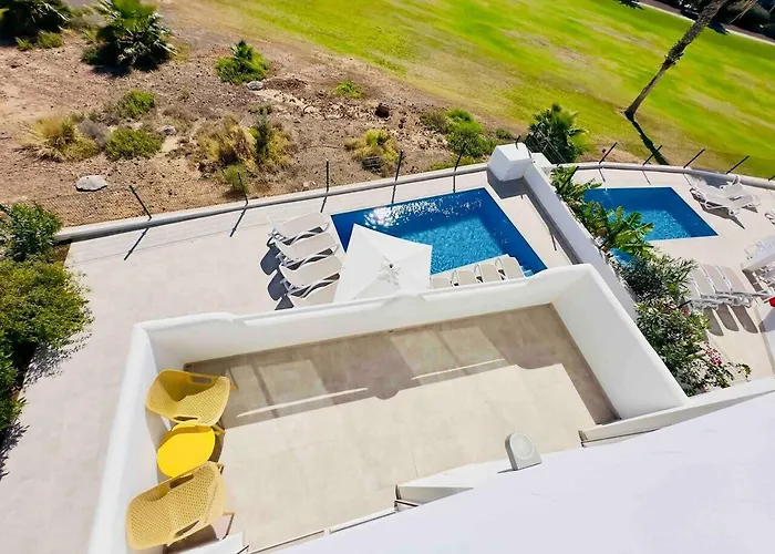 9- Mister Nine Villa