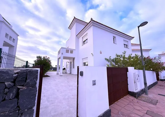 9- Mister Nine Vila *